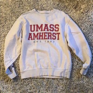 UMass Amherst Sweatshirt size M